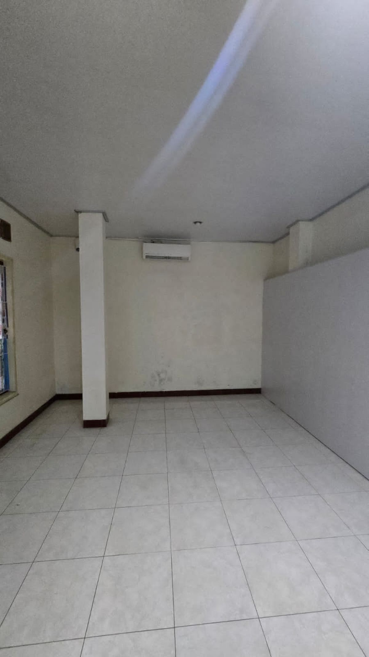 Dijual Rumah Strategis Siap Pakai, Dekat Jalan Yos Sudarso Serengan Solo - Foto 5