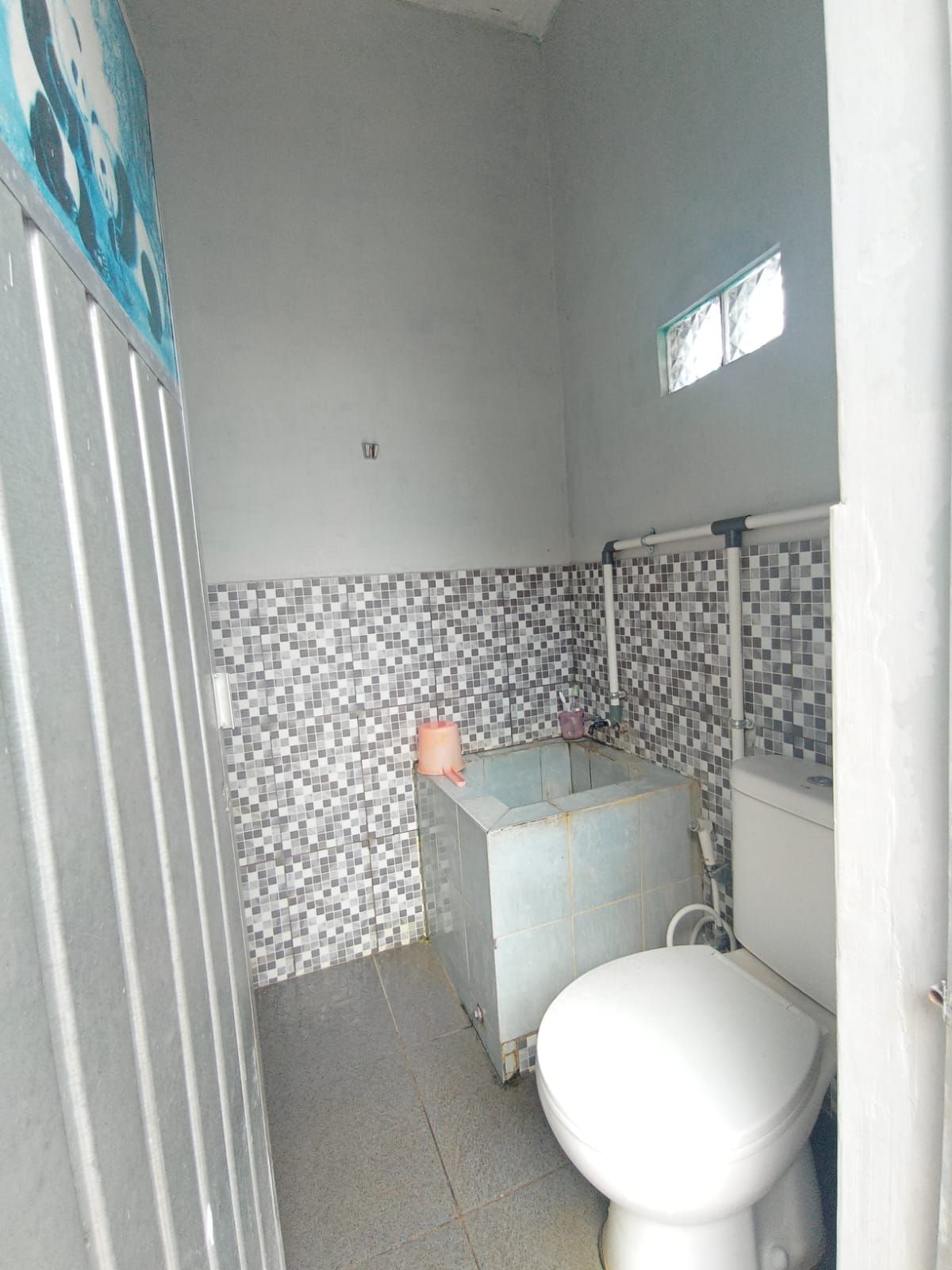 Dijual Rumah Kost Bagus 2,5 Lantai Strategis Siap Pakai, di Fajar Indah Baturan Colomadu Solo - Foto 6