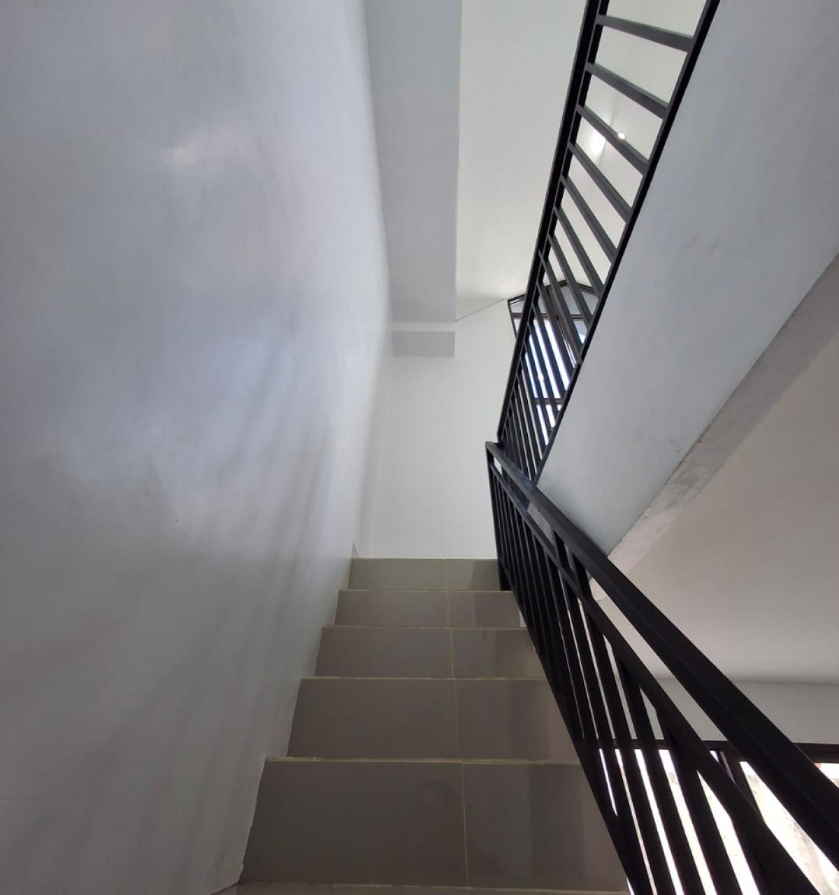 Dijual Rumah Skandinavian Minimalis Kontemporer – Pamulang - Foto 7