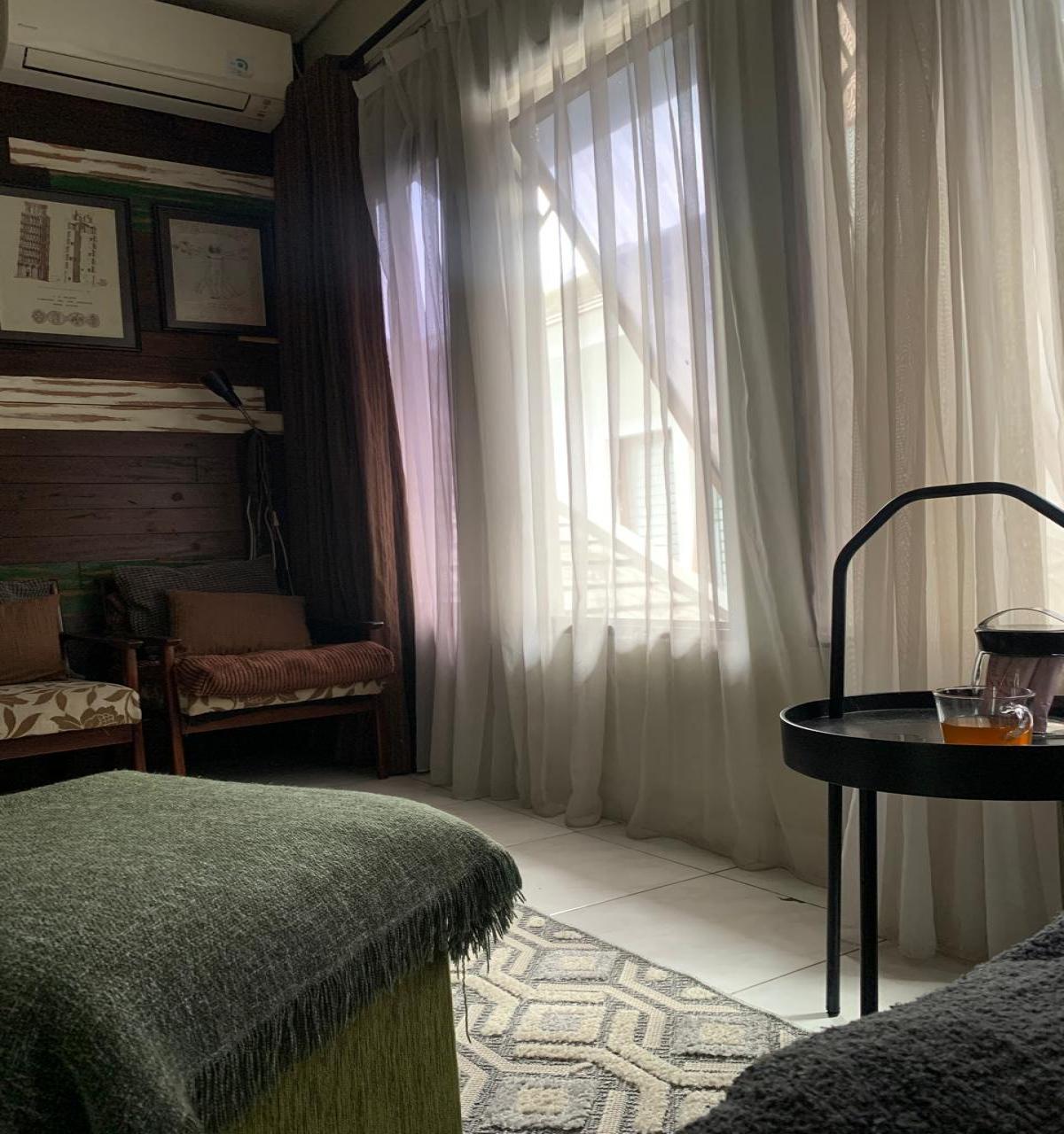 Rumah minimalis 2 lantai di Emerald Bintaro Tangerang Selatan - Foto 7