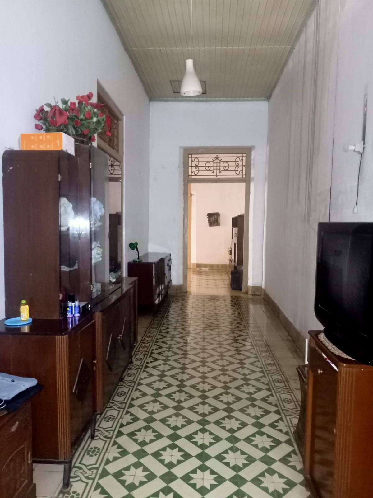Dijual Rumah Bangunan Kuno Kokoh & Kuat Hitung Tanah, Dekat Jalan Kapten Mulyadi, Jebres, Solo - Foto 3