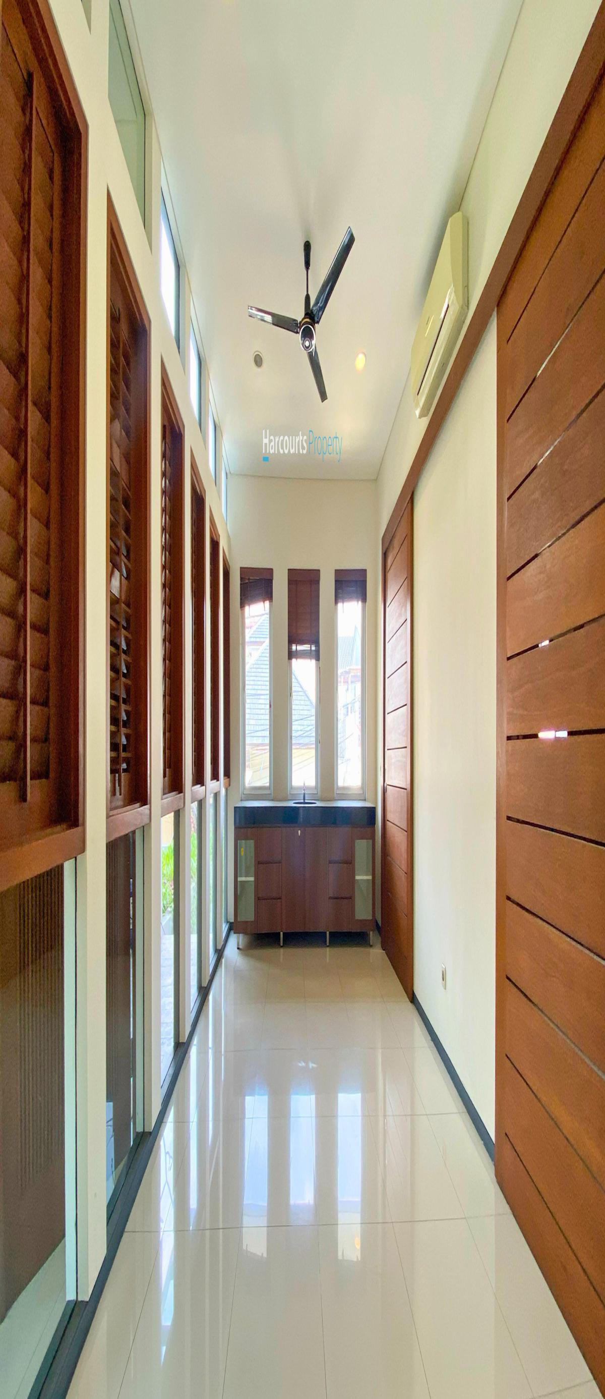 Disewakan Rumah Modern Minimalis Area Kebayoran Baru - Foto 5