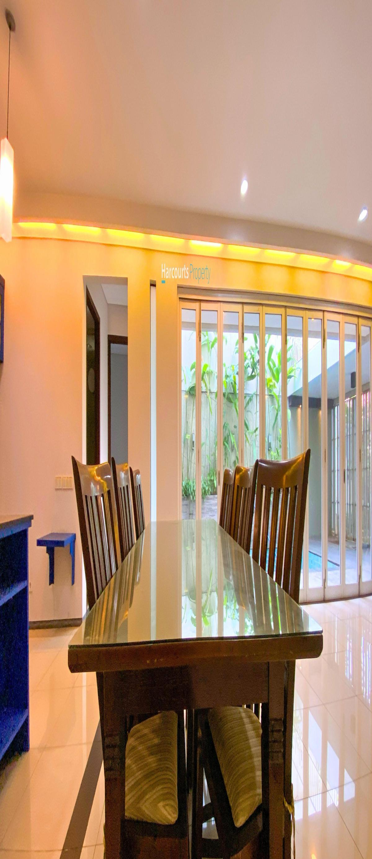 Disewakan Rumah Cantik 2 Lantai Kawasan Elite Area Jl. Ciniru Kebayoran Baru - Foto 4