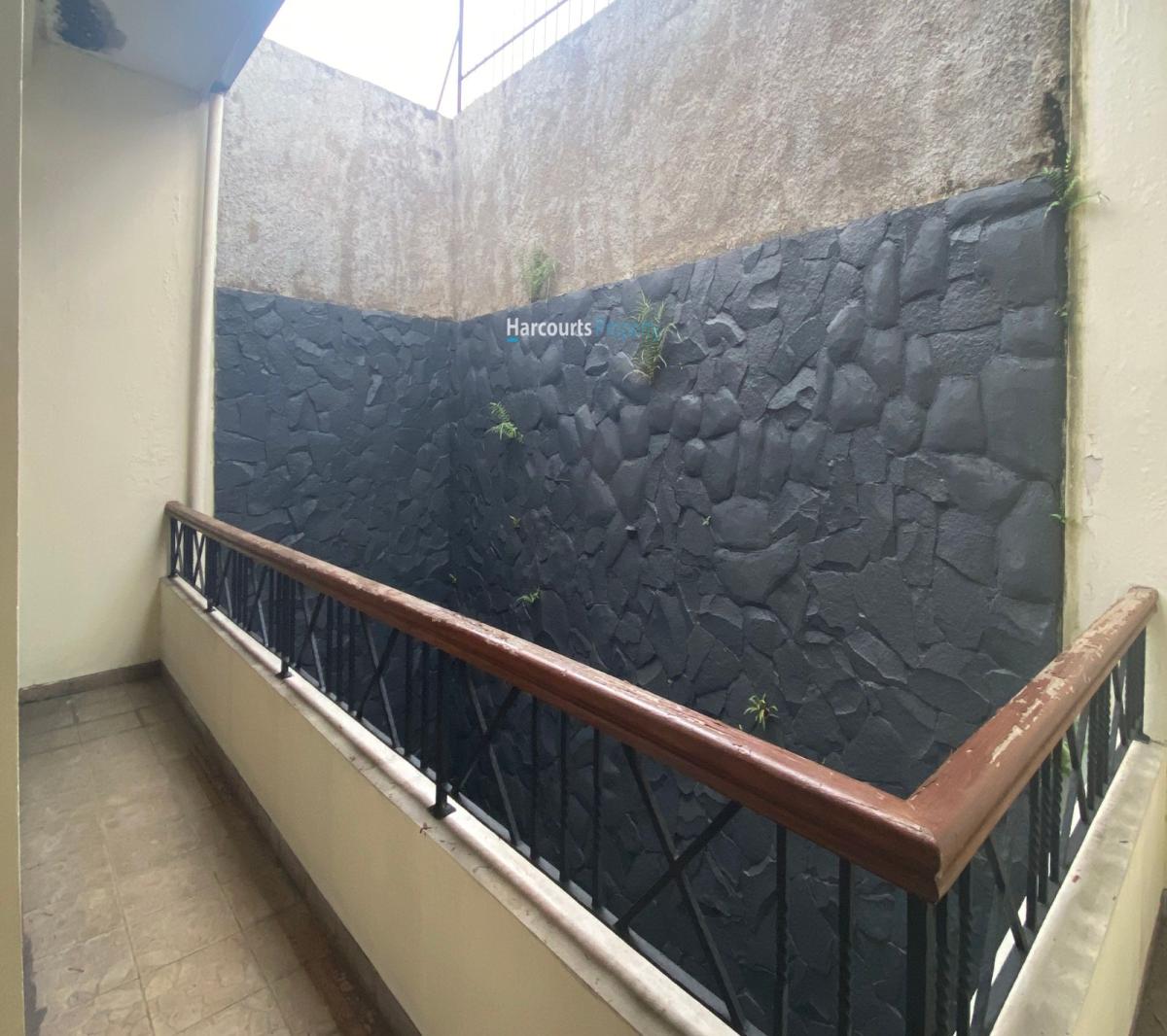 Disewakan Rumah Bagus Lokasi Sangat Strategis Area Kebayoran Baru - Foto 8