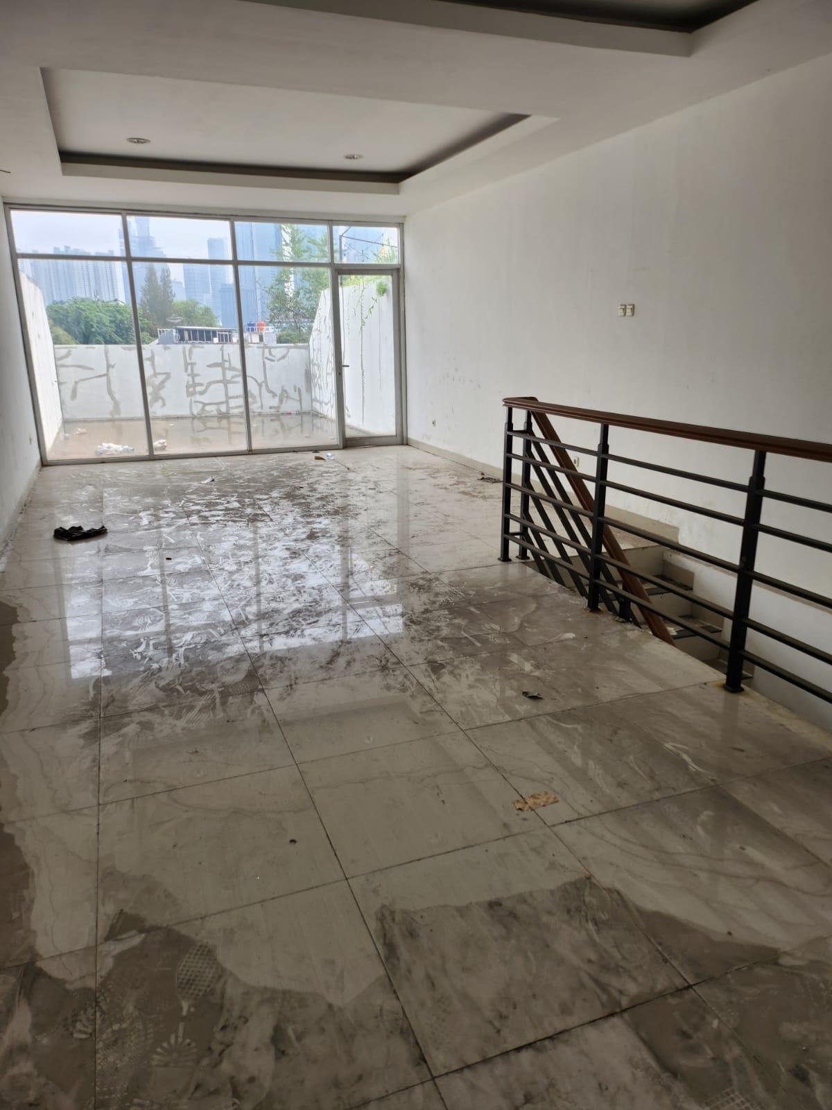 Sewa Ruko Kosong 4 Lantai di Benhil Jakarta Pusat R W - Foto 6