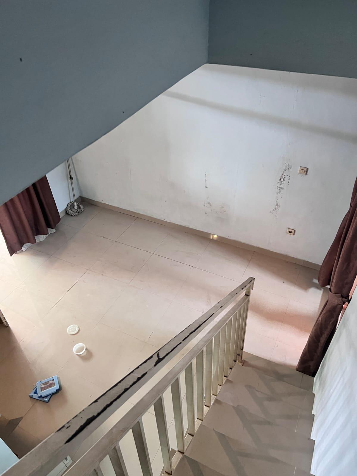 Dijual Cepat Rumah Cluster 2 Lantai dekat Graha Raya, Tangerang Selatan - Foto 12