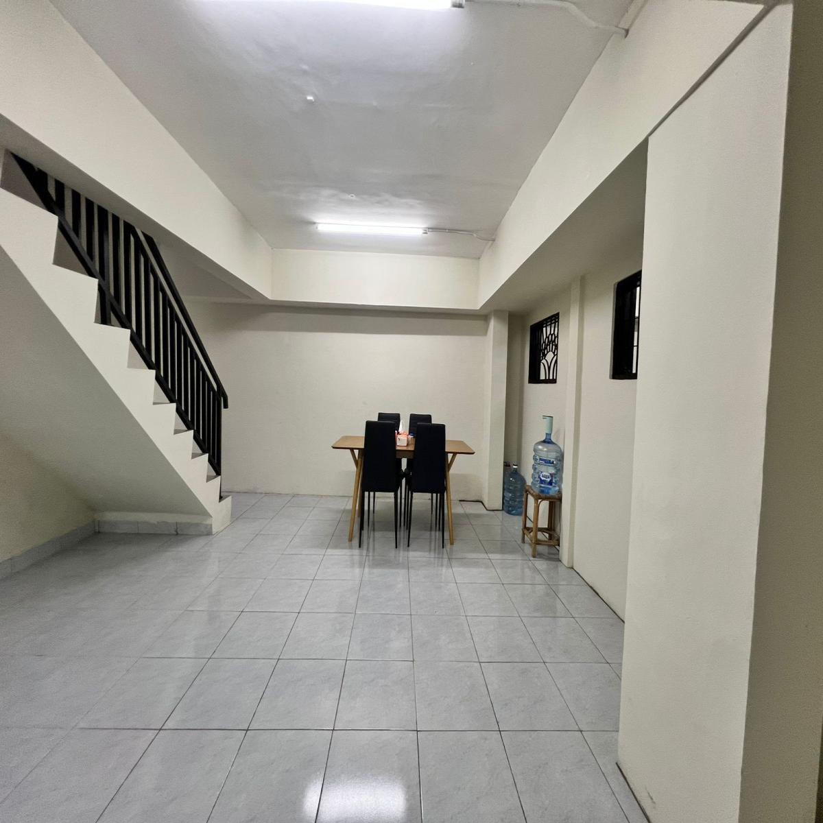 Baru Renovasi Rumah Siap Huni di Samping Jalan Tomang Raya Jakarta Barat, Nego Sampai Deal - Foto 5