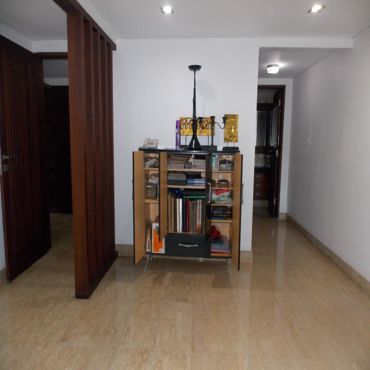 Rumah Bagus 3 Lantai dengan Swiming Pool di Cilandak Jaksel - Foto 3