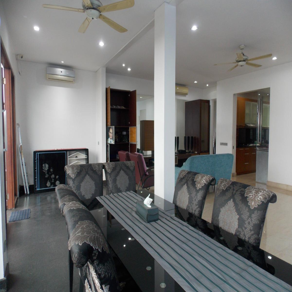 Rumah Bagus 3 Lantai dengan Swiming Pool di Cilandak Jaksel - Foto 7