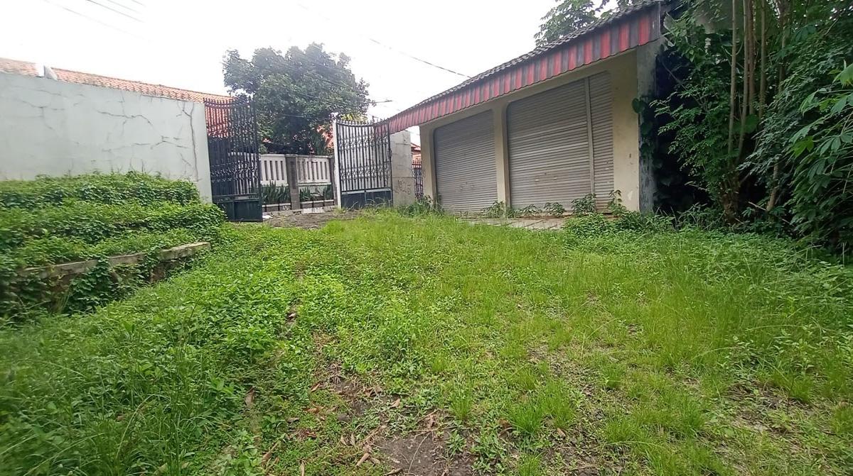 Dijual Rumah Luas dan Nyaman — Dekat Tol Andara, Pondok Labu, Jakarta Selatan - Foto 6