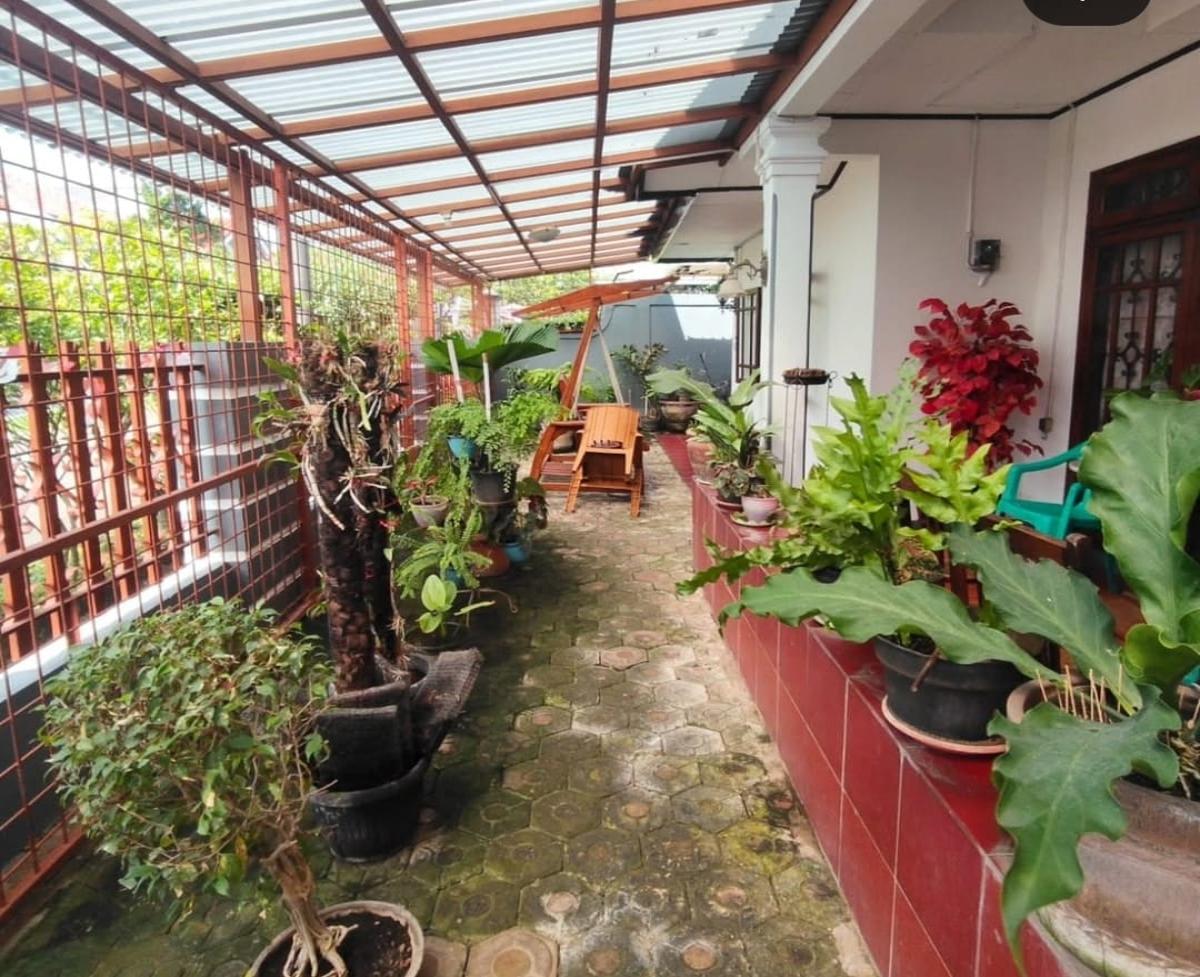 Dijual Rumah Luas 300 m² di Perumahan Peruri Ciledug, Kota Tangerang - Foto 3