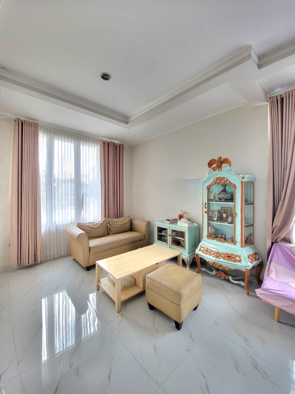 Rumah Cantik di Lingkungan Strategis di Discovery Bintaro Jaya