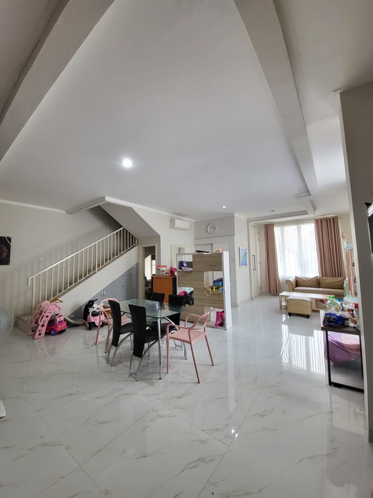 Rumah Cantik di Lingkungan Strategis di Discovery Bintaro Jaya - Foto 9