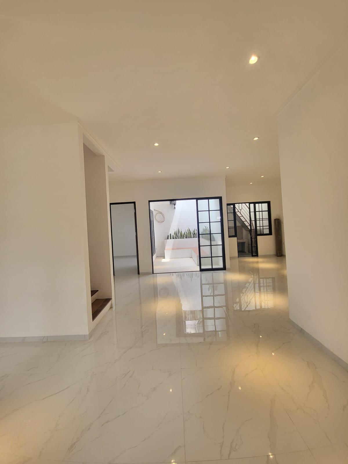 Rumah Minimalis Cantik Lokasi Oke di Bintaro Sektor 9 Tangsel