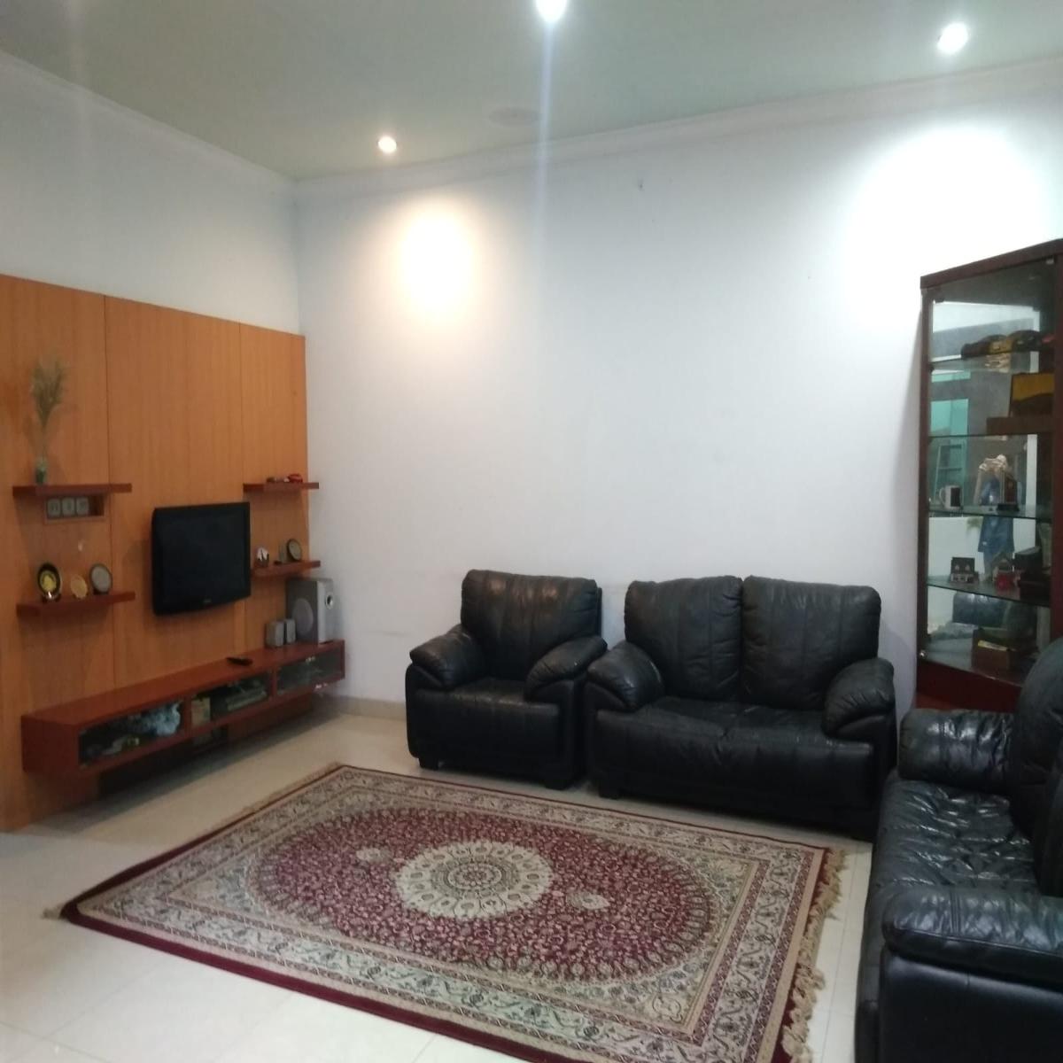 Dijual Rumah 2 Lantai Eksklusif di Central Garden Citra Grand Cibubur  Lokasi Strategis - Foto 2