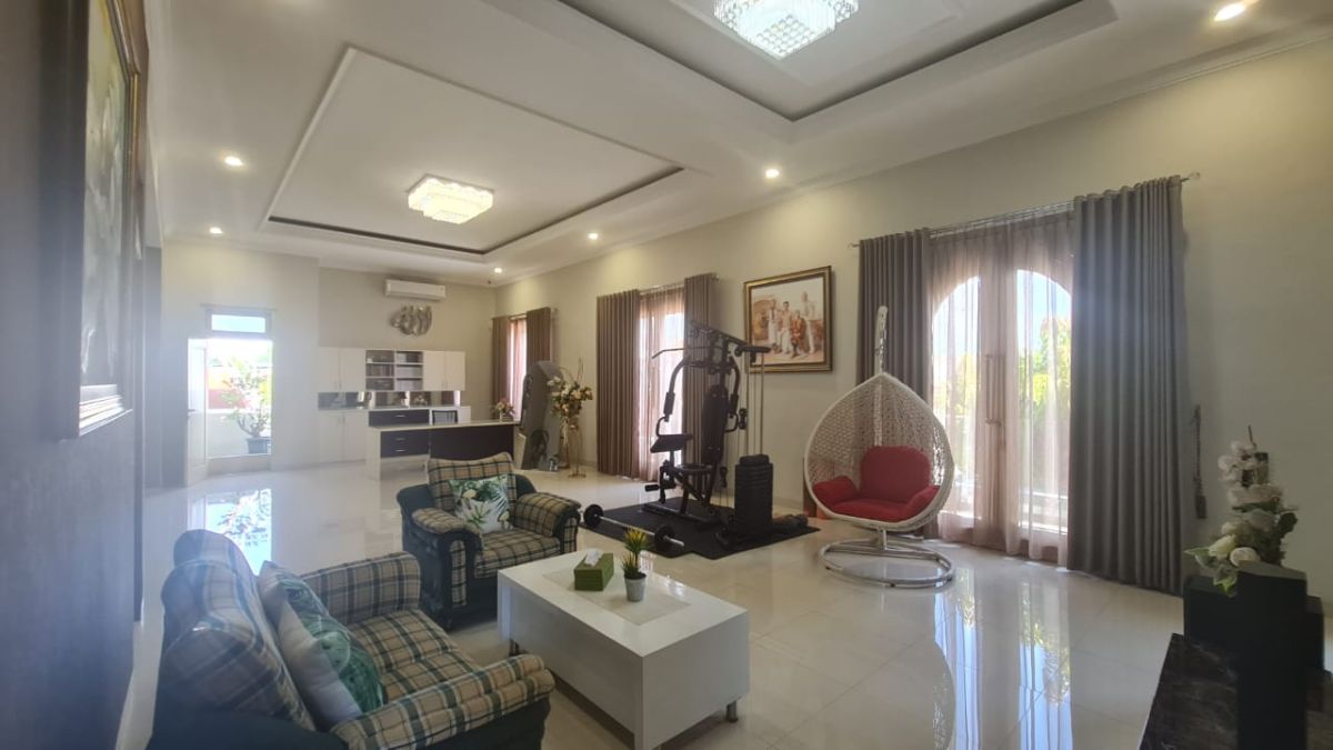 Dijual Rumah Mewah Modern Minimalis, Pusat Kota di Serengan Solo - Foto 5