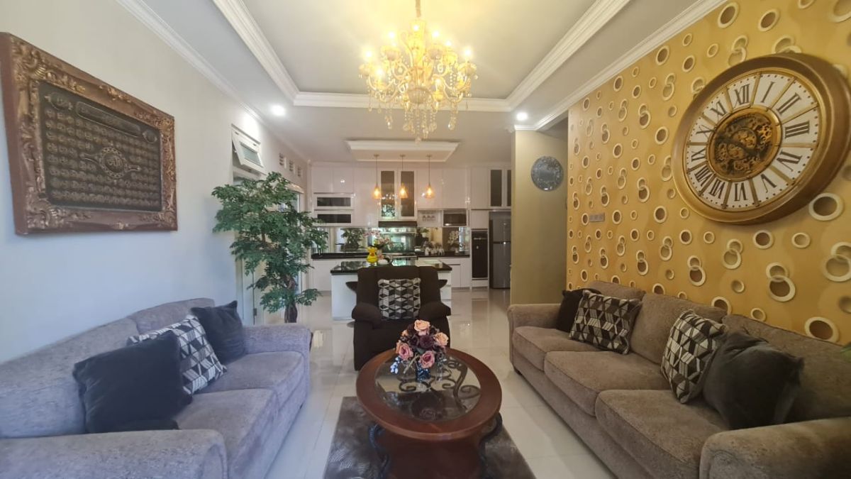 Dijual Rumah Mewah Modern Minimalis, Pusat Kota di Serengan Solo - Foto 7
