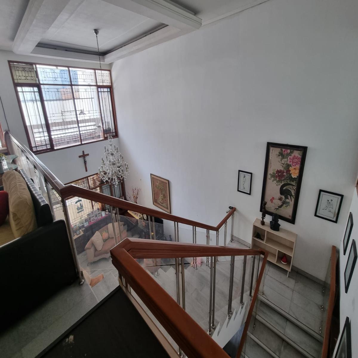 Jual Rumah Luas di Perumahan Intercon, Kebon Jeruk Jakarta Barat RR - Foto 4