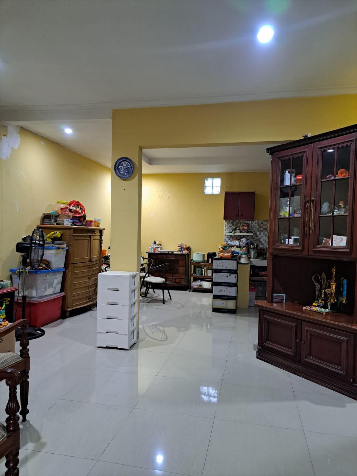 Jual Butuh Uang Rumah di Legenda Wisata Cibubur Kota Bogor BM - Foto 8