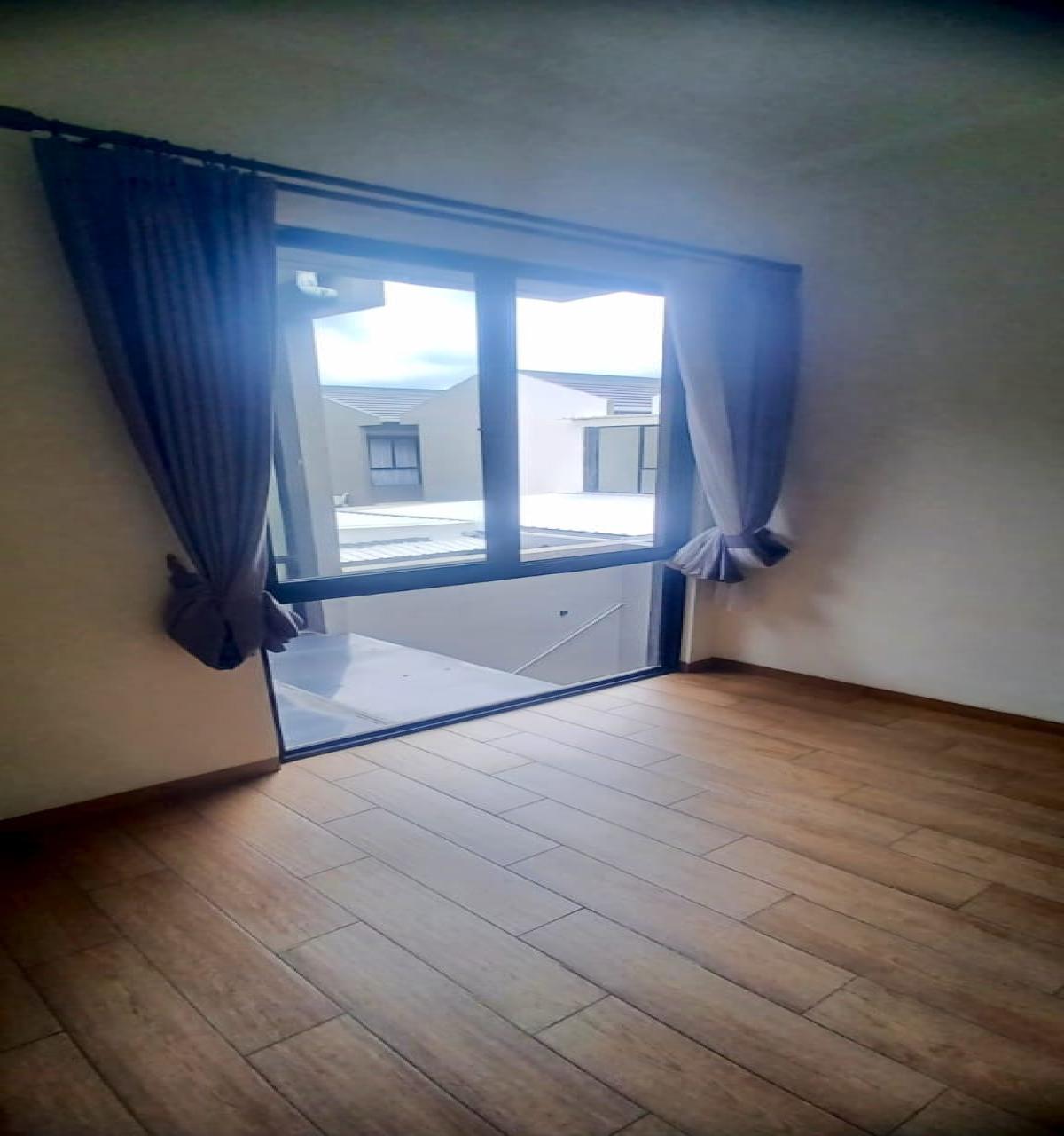 Jual Rumah Cantik 3 Kamar di daerah Suvarna Alam Cikupa Tangerang BM - Foto 5