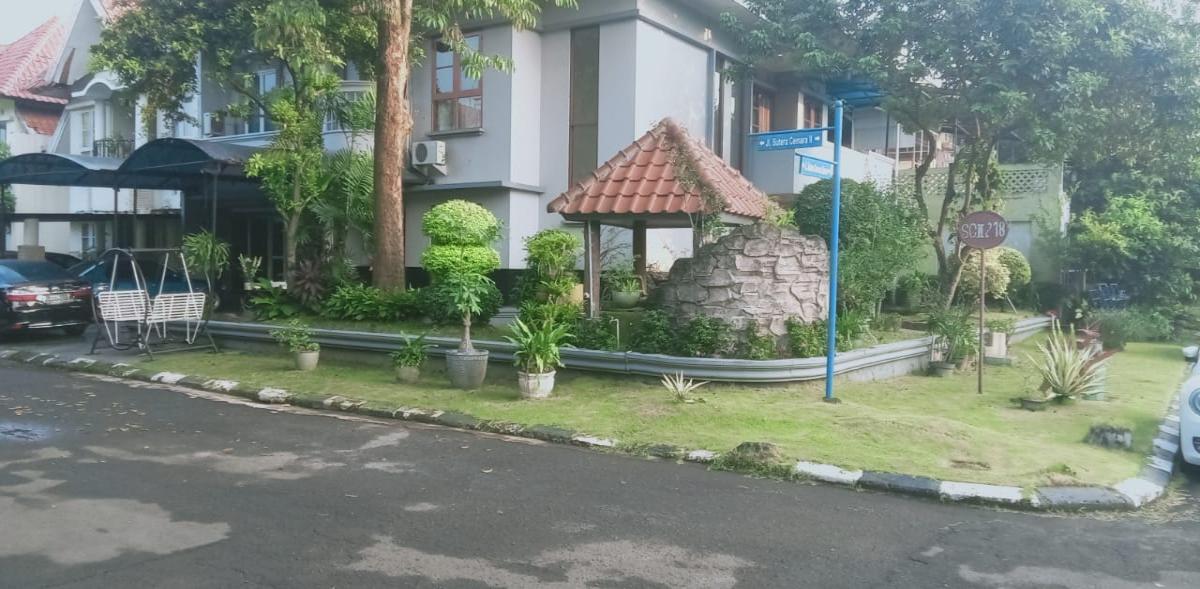 Jual Rumah 2 Lantai dan Rumah Luas di Cemara Alam Sutera Tangerang BM - Foto 2