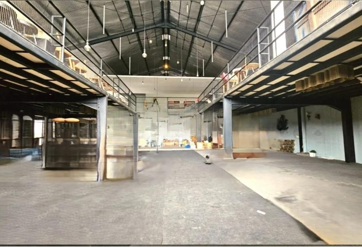 Gudang 600 m2 2 Lantai di Jl, Dr Cipto, Semarang - Foto 2