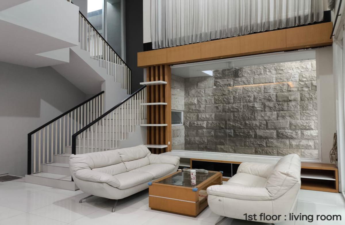 Sewa Rumah di  Permuahan Royal Residence Boulvevard di Surabaya Min 2 Thn - Foto 5