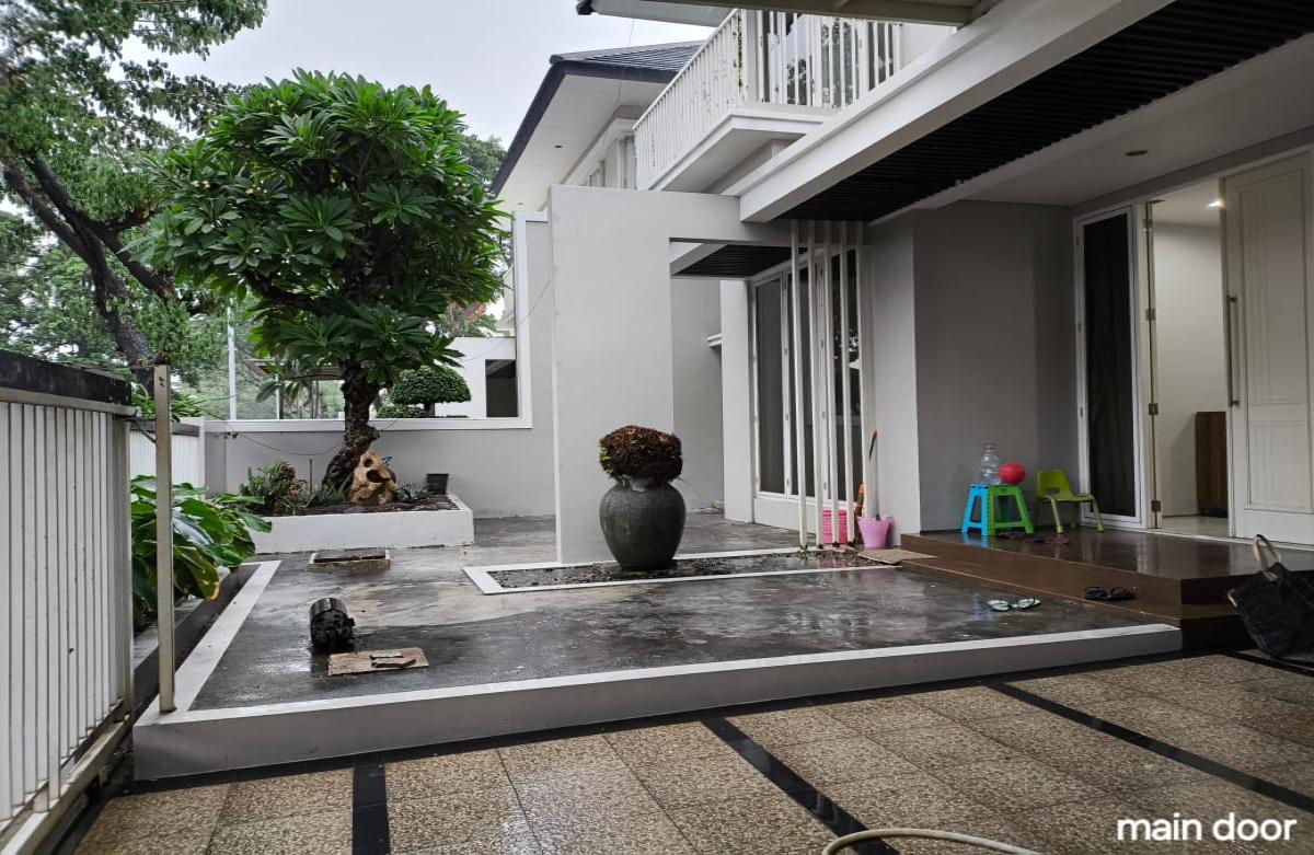 Sewa Rumah di  Permuahan Royal Residence Boulvevard di Surabaya Min 2 Thn - Foto 9
