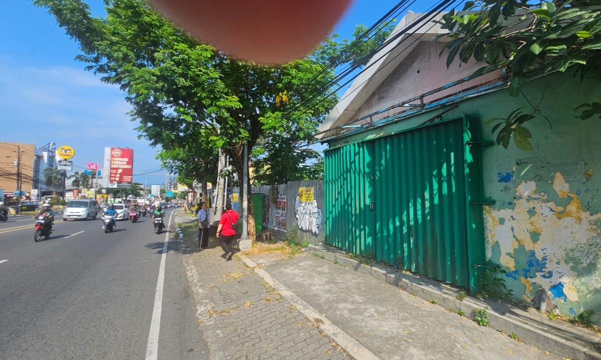 Tanah Setiabudi Di Pusat Perbelanjaan Banyumanik, Semarang