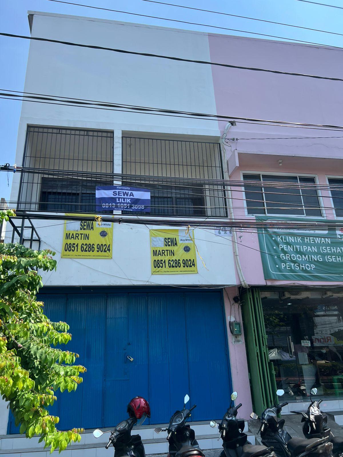 Ruko Murah dekat Jalan Besasr 109 m2 Mt Haryono, Semarang Selatan - Foto 3