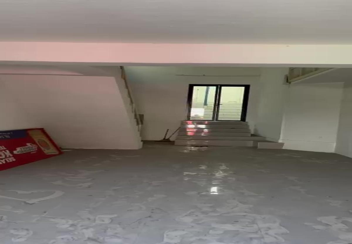 Ruko Murah dekat Jalan Besasr 109 m2 Mt Haryono, Semarang Selatan - Foto 7