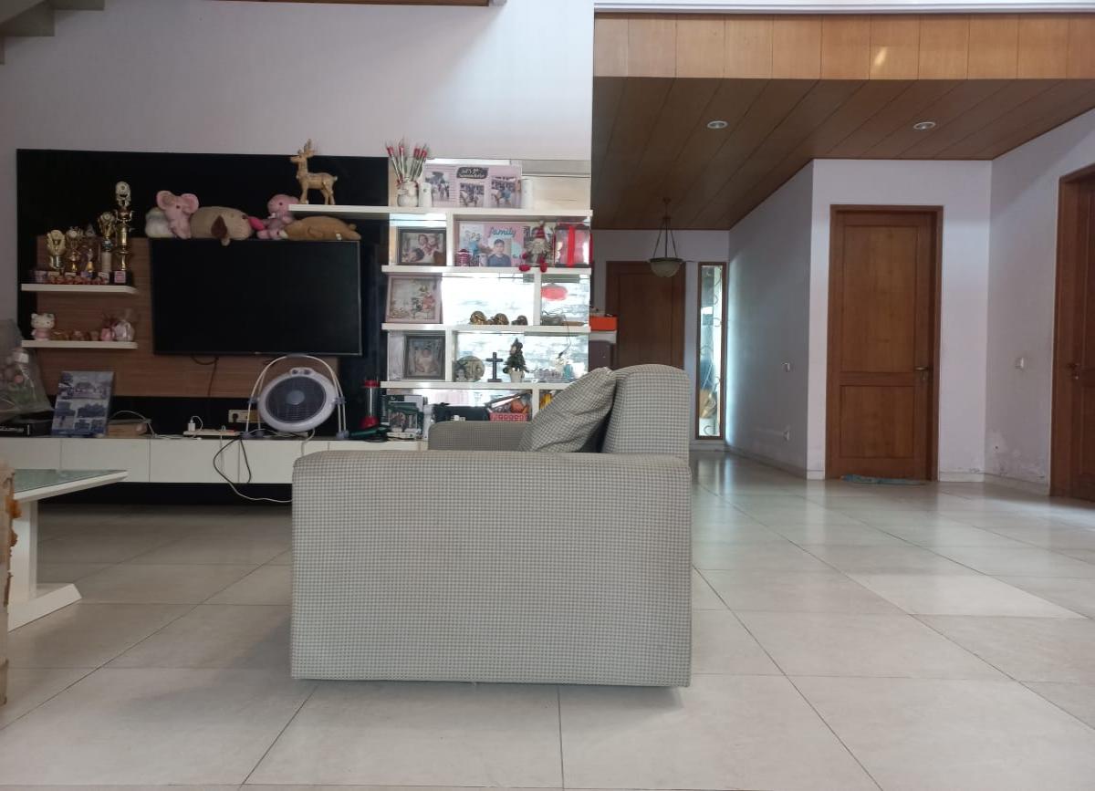 Rumah Mewah Bagus Furnish di Krakatau, Semarang - Foto 6