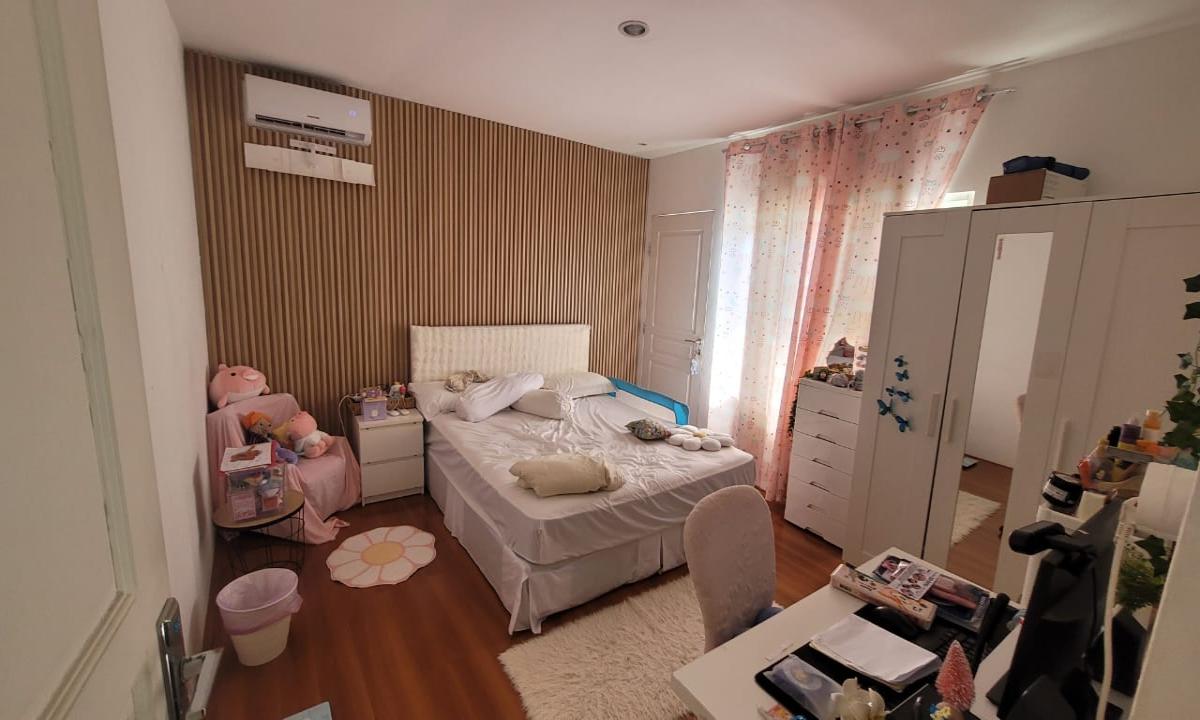 Sewa Kontrakan Rumah Mewah Bagus Modern Furnish di Ahmad Yani Semarang Barat - Foto 5