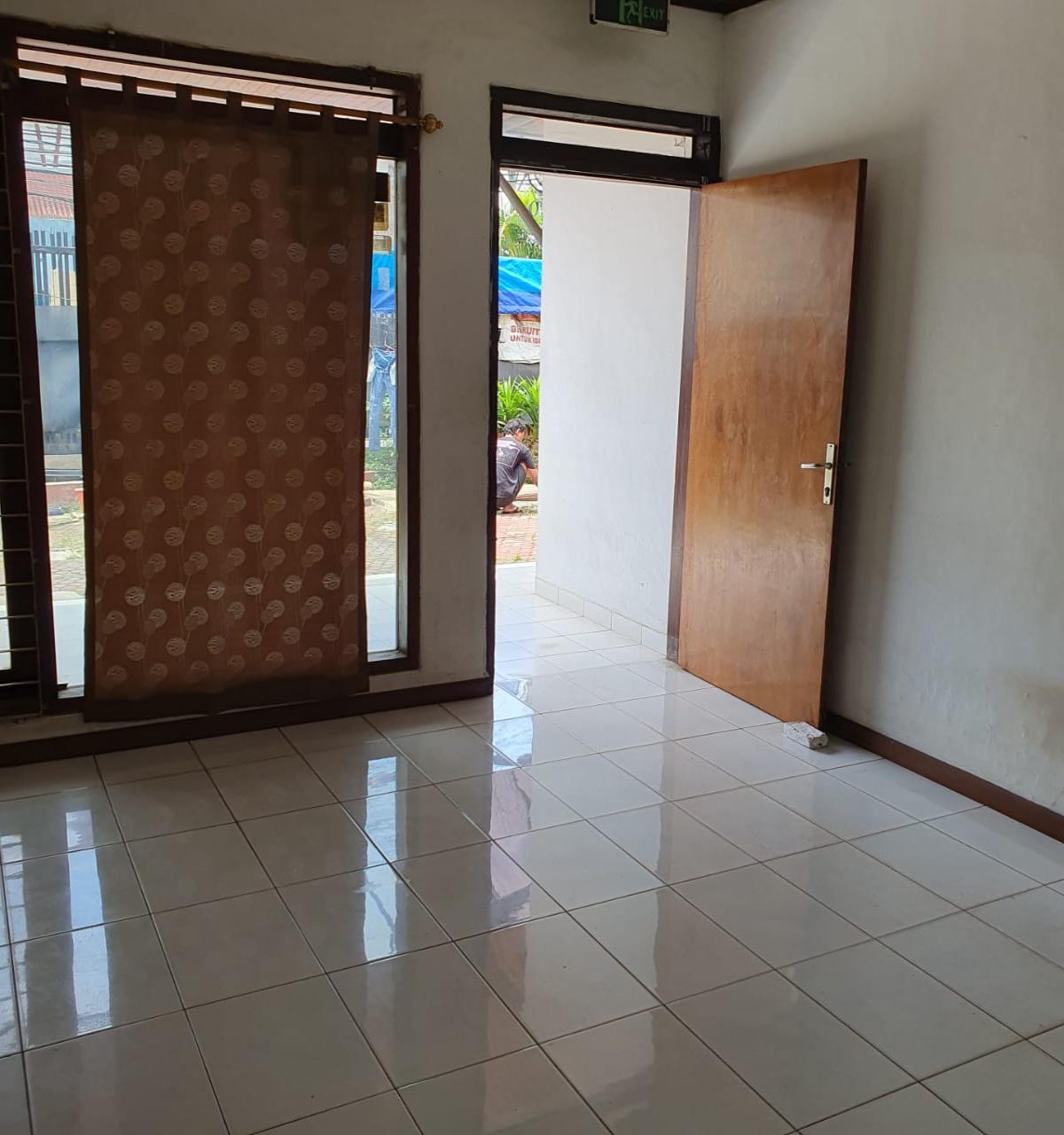 Dijual atau Disewakan Rumah Luas 400 m² di Pancoran, Jakarta Selatan - Foto 2