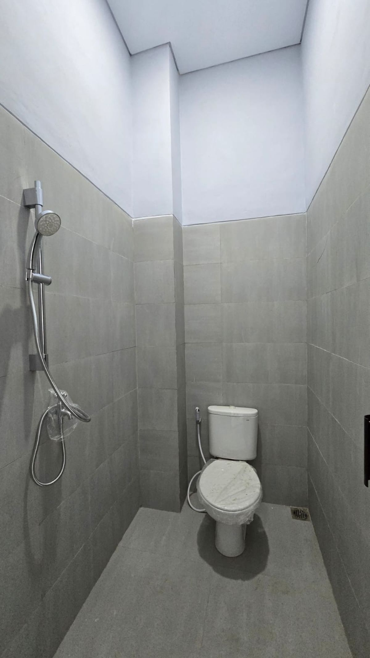 Disewakan Ruko Baru Gress Strategis , Dekat Kampus UNS dan Solo Safari Jebres Solo - Foto 4