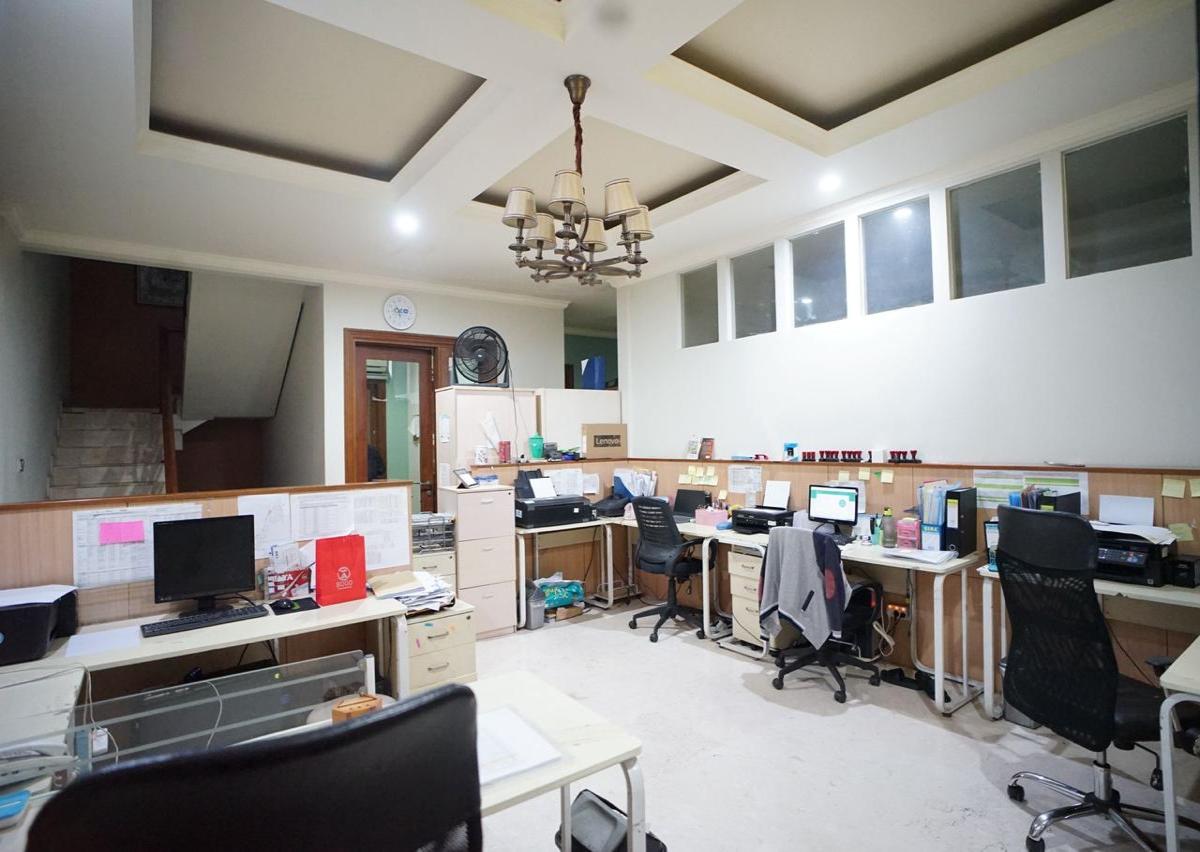 Rumah mewah area slipi Jakarta barat - Foto 2