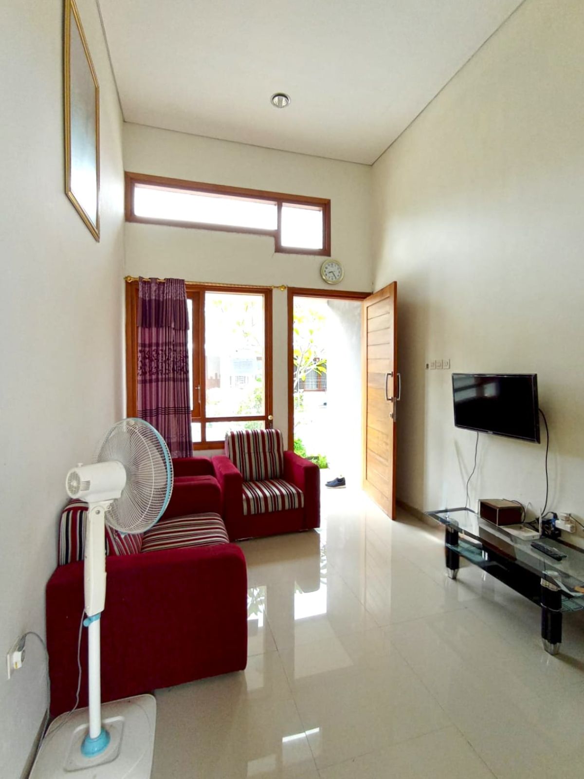Disewakan Rumah Bagus Full Furnished,  Lokasi : Cluster Elit di Pabelan Solo - Foto 3