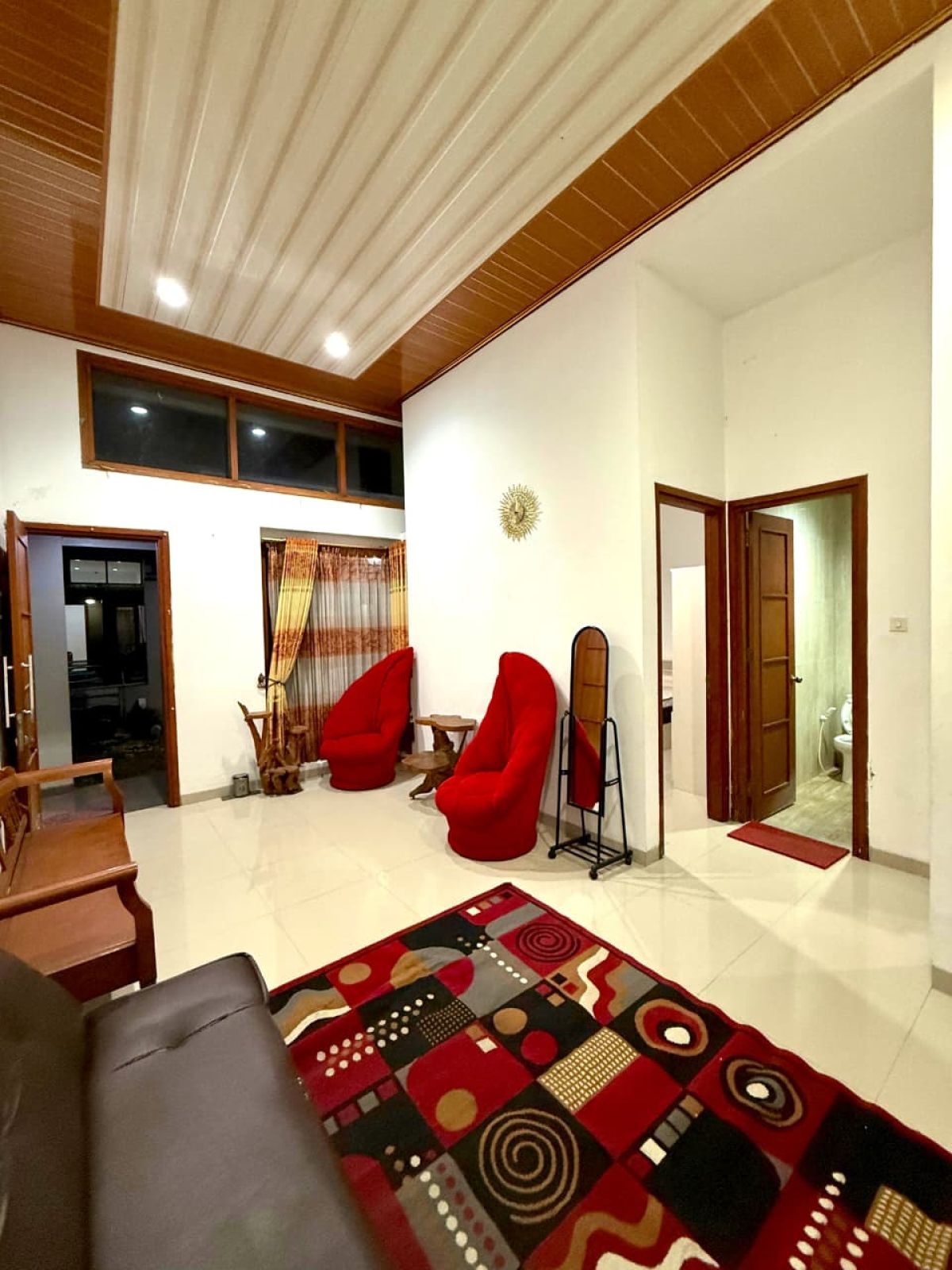 Disewakan Rumah Bagus Siap Pakai ( Full Furnished ) Lokasi : Cluster Elite di Pabelan, Dekat Colomadu - Foto 3