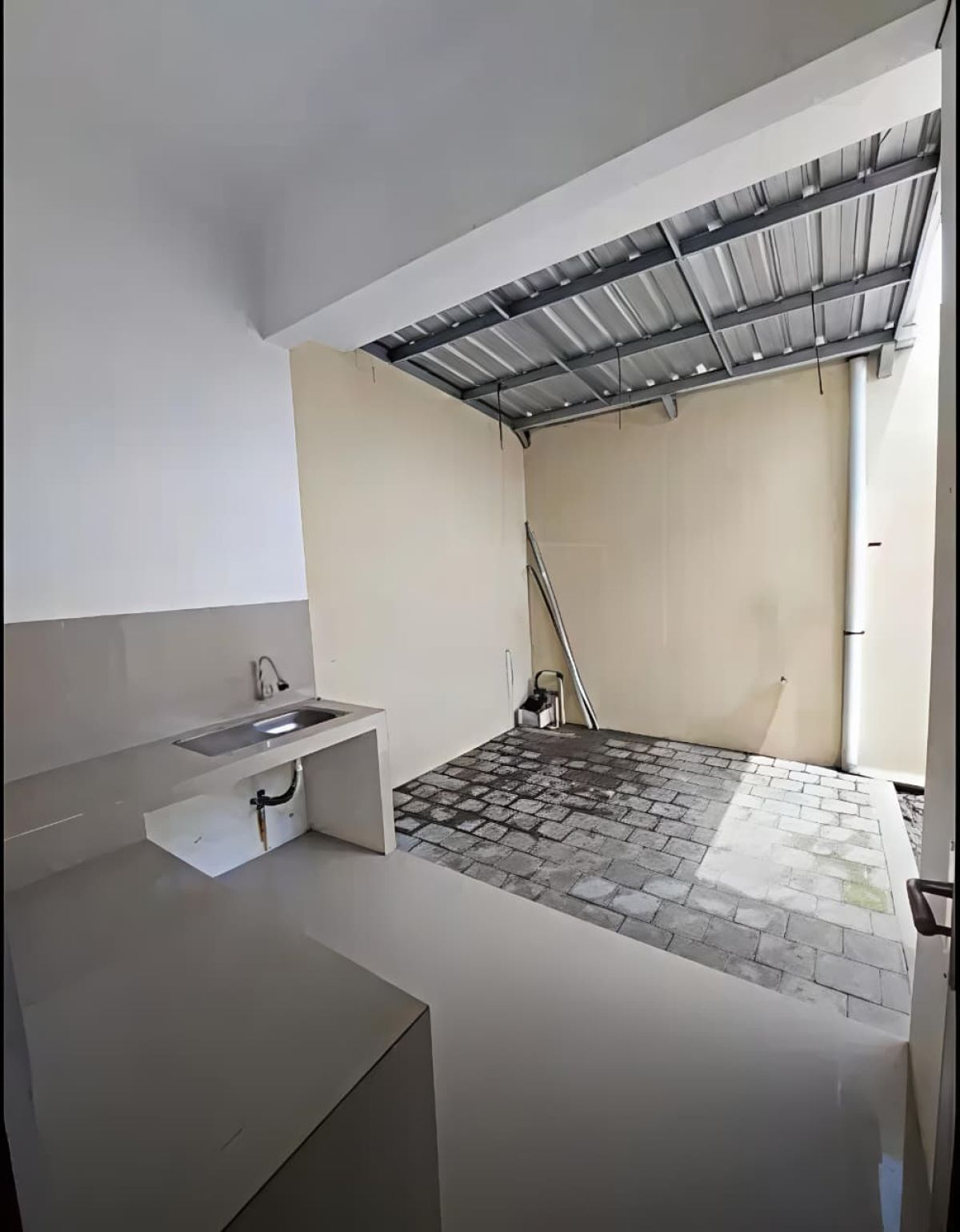 Disewakan Rumah Bagus Siap Pakai Lokasi : Cluster di Blulukan, Colomadu, Solo - Foto 5