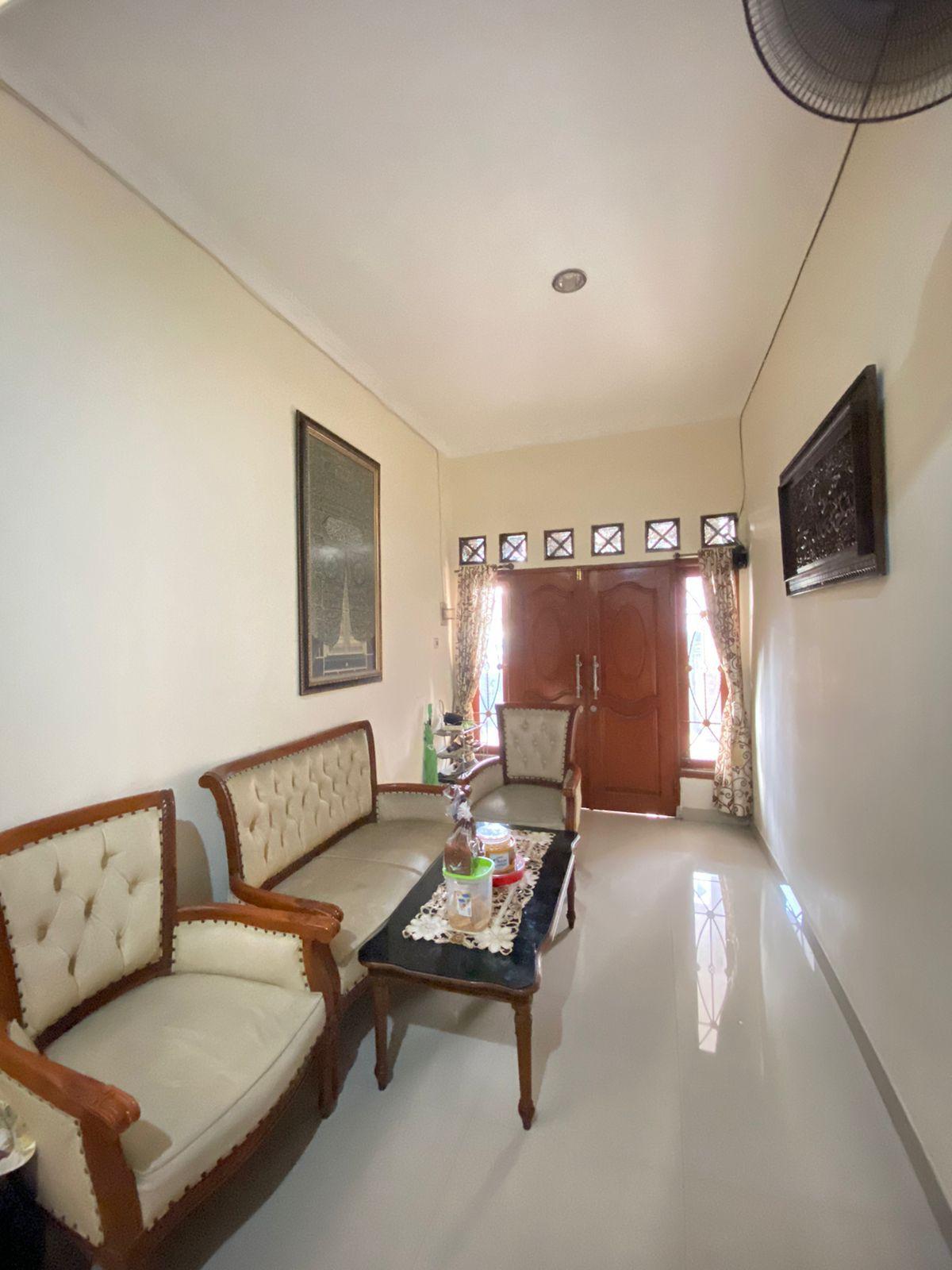 Dijual Rumah 2 Lantai di Pamulang Perumahan Taman Kedaung, Tangerang Selatan - Foto 8