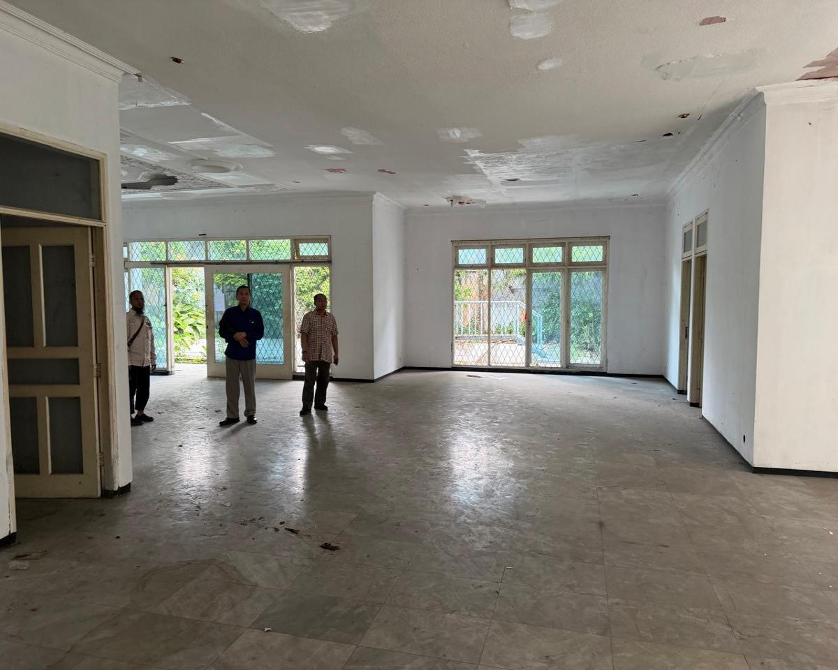 2 UNIT RUMAH BESAR BERDAMPINGAN 1 LAHAN - Foto 6