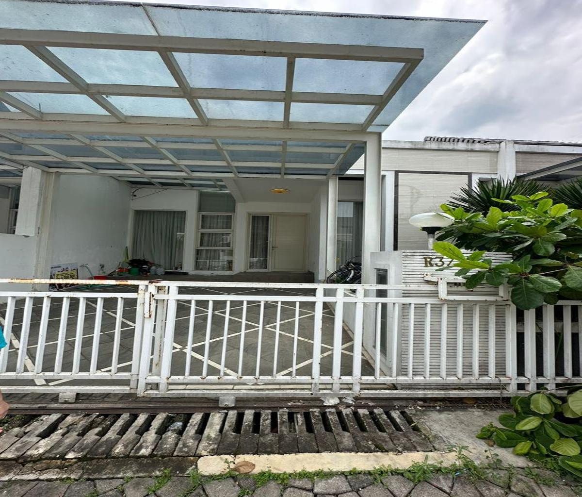 Sewa Murah Kontrakan Rumah di Candi Golf, Semarang