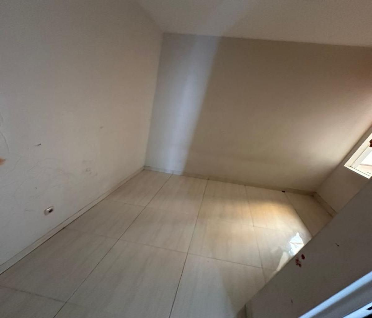 Sewa Murah Kontrakan Rumah di Candi Golf, Semarang - Foto 4