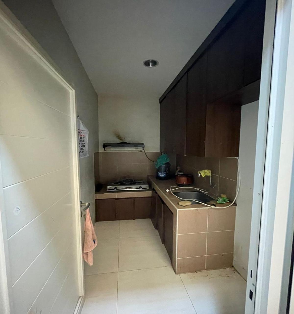 Sewa Murah Kontrakan Rumah di Candi Golf, Semarang - Foto 8