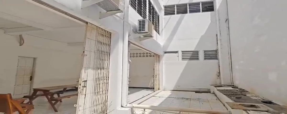 Jual Gedung Perkantoran Bagus 3 Lantai Luas 1500M2 di Citarum, Semarang - Foto 6