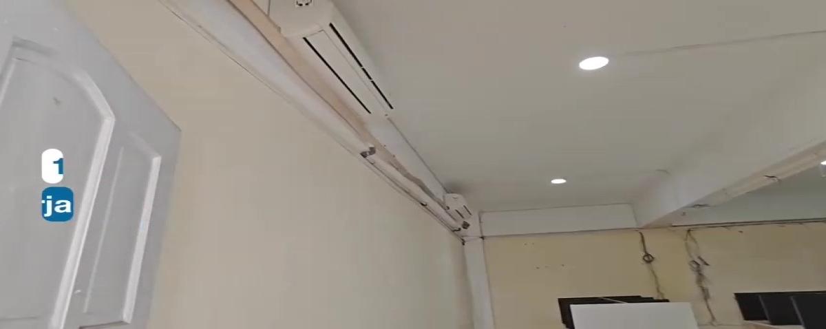 Sewa Gedung Perkantoran Bagus 3 lantai Luas 1500 m2 di Citarum, Semarang