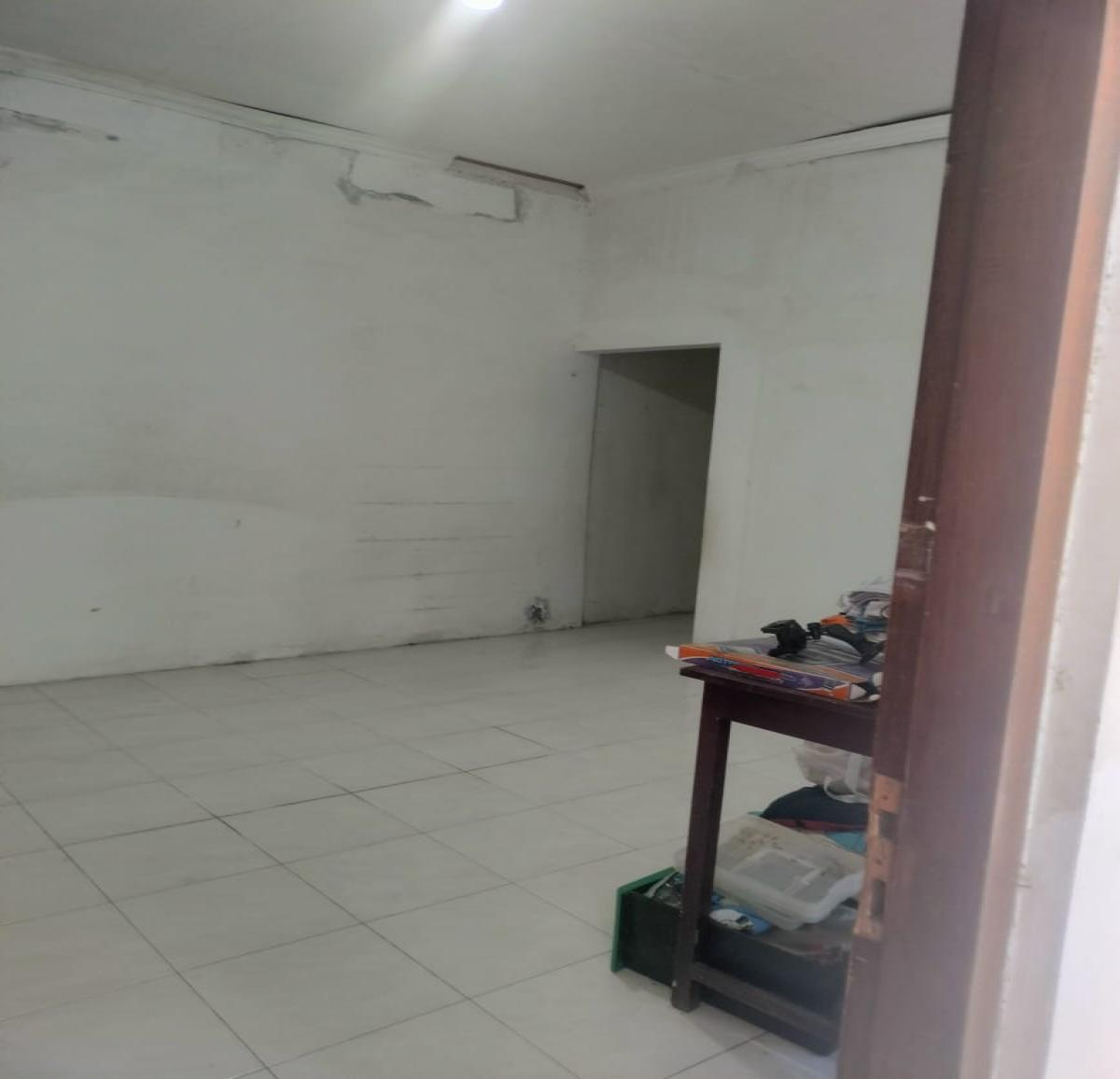 Rumah Bagus Semi Furnished di Jl. Imam bonjol Semarang Tengah, Semarang - Foto 5