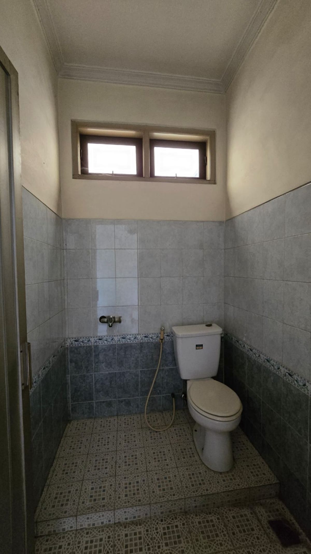 Disewakan Ruang Usaha Strategis di Jalan Yos Sudarso Solo - Foto 6