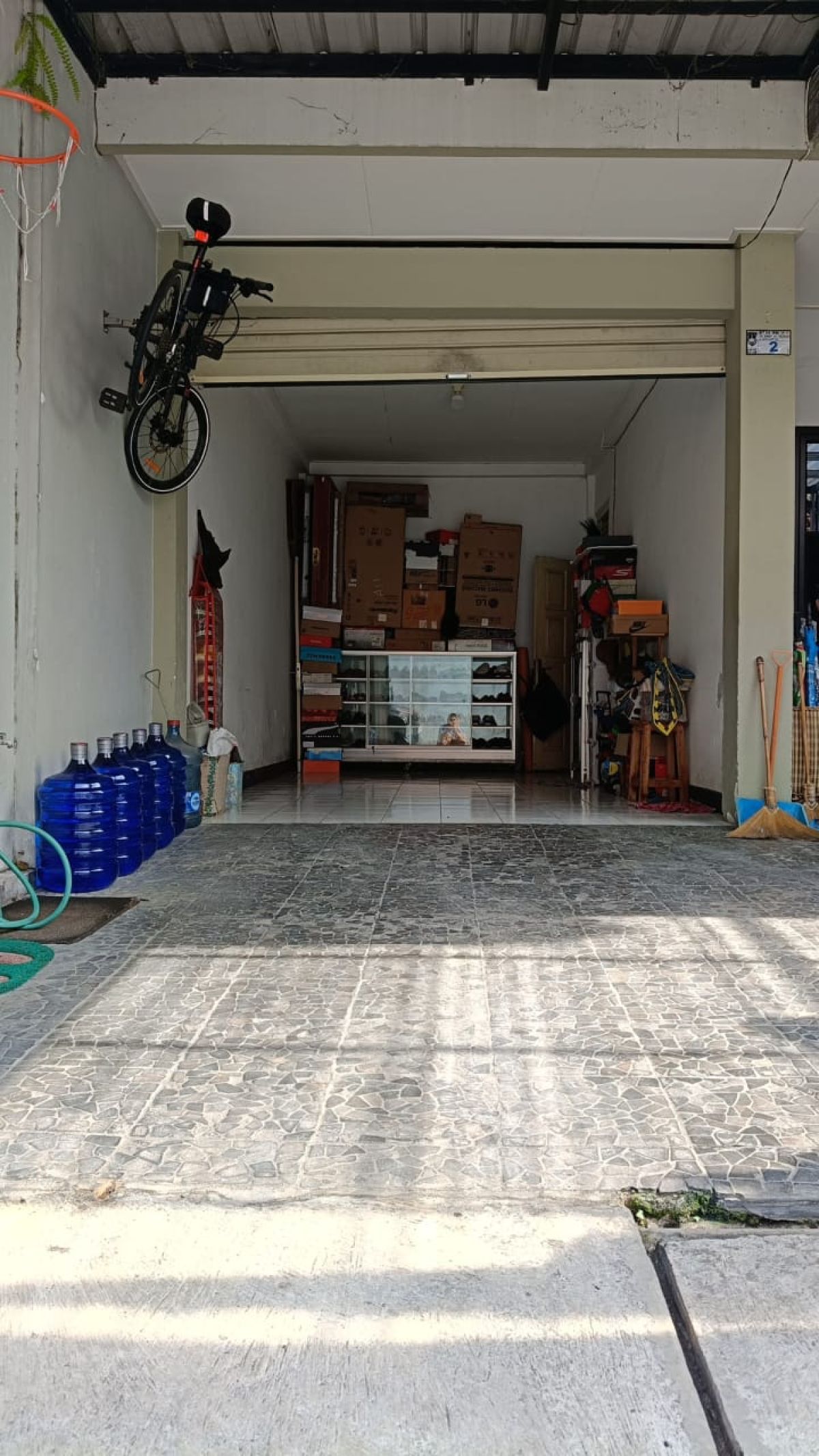 Dijual Rumah HOOK Tengah Kota Siap Huni 2 Lantai di Banjarsari Solo - Foto 3