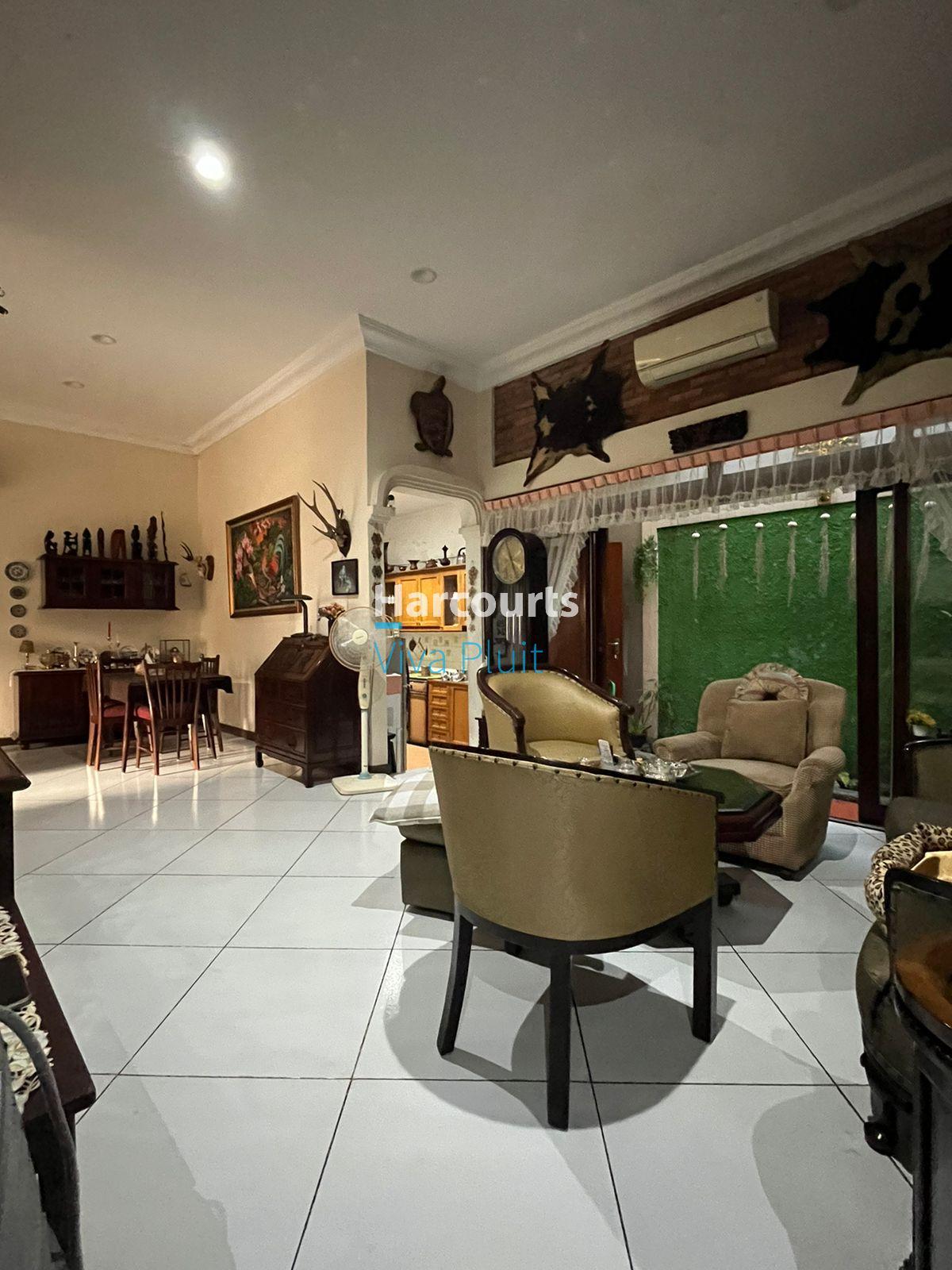 Dijual Rumah Bagus, 2 Lantai Di Tanjung Duren. Nyaman Dan Strategis - Foto 5